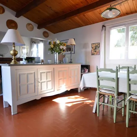 4p Avec Wifi Et Animaux Admis, Proche - Fr-1-705-64 Vakantiehuis *